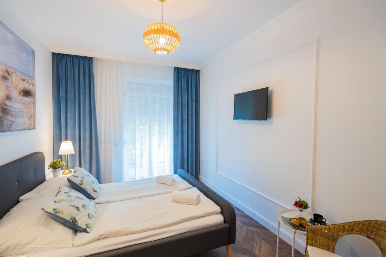 Csenge Villa Siófok Esterno foto
